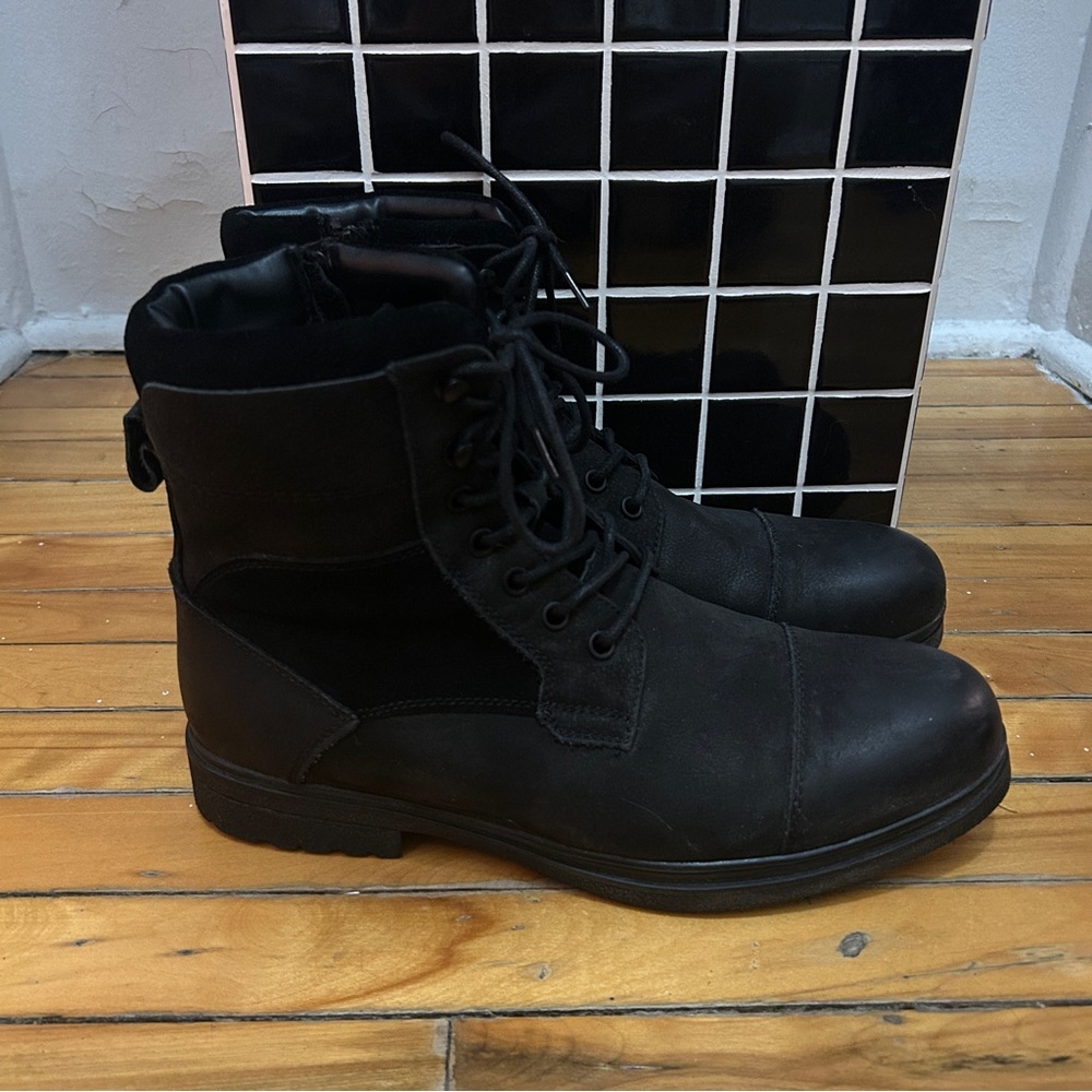 Black Men's Lace-Up Winter Boots